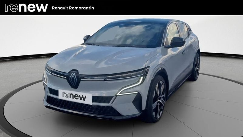 Gris Utilisé 2023 Renault Mégane Iconic Berline | 27 990 € (Prix juste) - Image 1/4