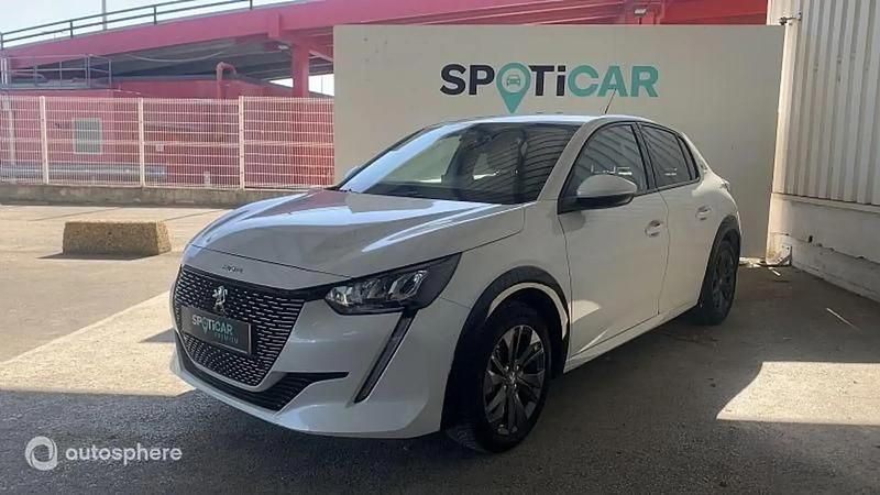 Blanc Utilisé 2021 Peugeot e-208 Allure Citadine | 12 499 € (Bon prix) - Image 1/4