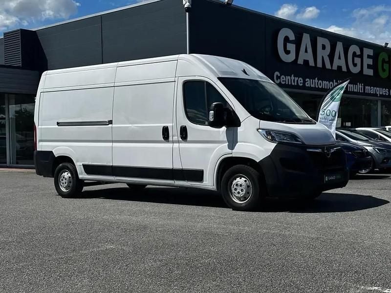 Blanc Utilisé 2022 Opel Movano Van | 23 490 € (Prix juste) - Image 1/4