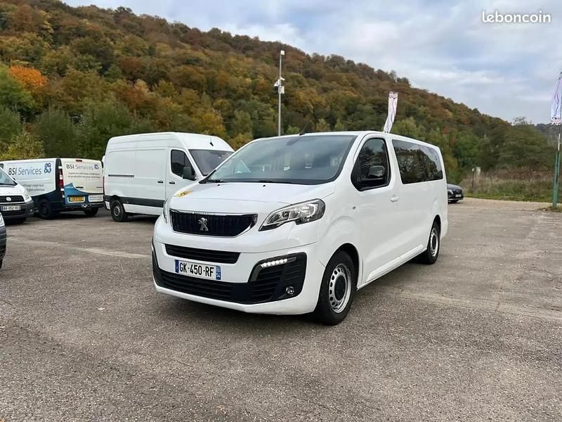 Blanc Utilisé 2022 Peugeot Traveller Van | 25 400 € - Image 1/4