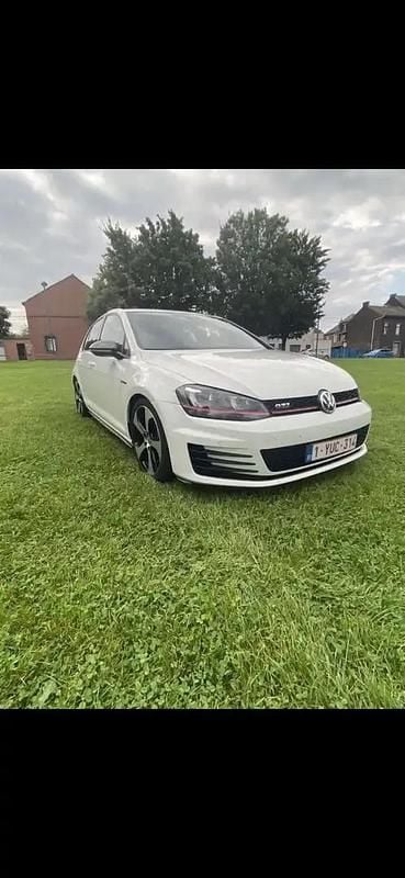 Occasion VW Golf VII GTI 230 ch (169 kW) 2014 Blanc Berline