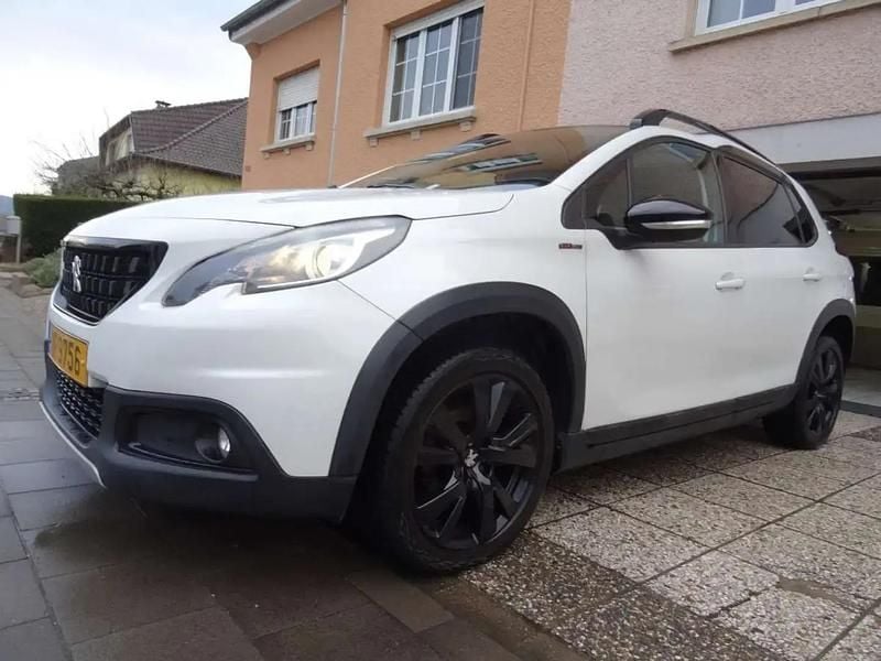 Blanc Utilisé 2018 Peugeot 2008 GT-line SUV | 11 500 € (Prix assez cher) - Image 1/4