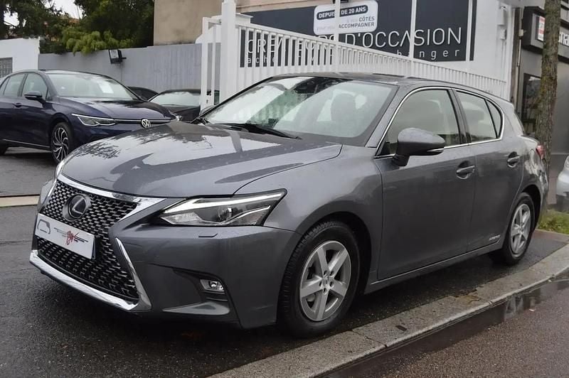 Gris Occasion 2018 Lexus CT200h Business Edition Berline | 17 790 € - Image 1/4