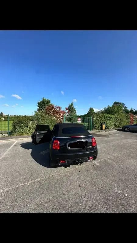 Image 2/4