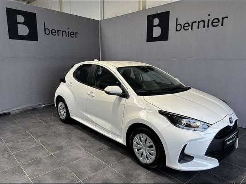 Occasion 2023 Toyota Yaris Hybrid Berline | 18 980 € (Bon prix) - Image 1/1