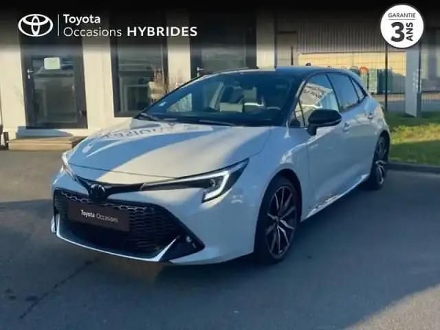 Gris Utilisé 2023 Toyota Corolla Sport Berline | 28 490 € (Prix juste) - Image 1/4