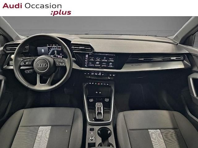 Occasion Audi A3 Business 116 ch (85 kW) 2025 Blanc glacier métallisé