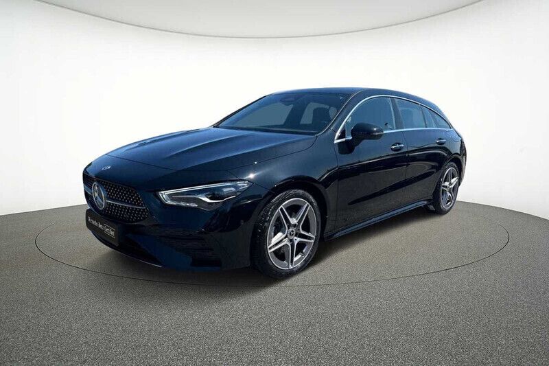 Noir Utilisé 2024 Mercedes CLA180 Shooting Brake Break | 35 890 € (Prix juste) - Image 1/1