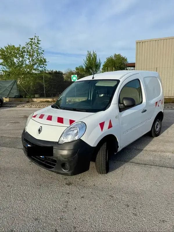 Utilisé 2013 Renault Kangoo Monospace | 5 300 € - Image 1/4