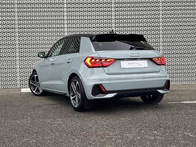 Occasion Audi A1 Sportback S-line plus 116 ch (85 kW) 2025 Gris flèche nacré noir mythe métallisé Citadine