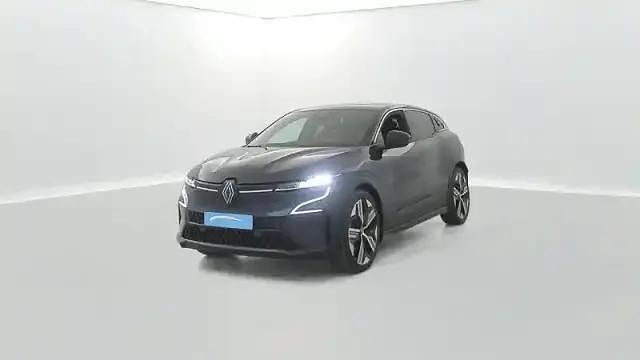 Bleu rre noir gne Occasion 2023 Renault Megane E-Tech Berline | 27 490 € (Prix juste) - Image 1/4
