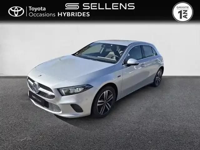 Argent iridium métallisé Occasion 2020 Mercedes A250 AMG line Berline | 26 480 € - Image 1/4