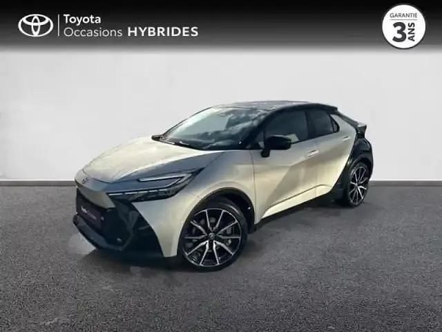 Gris argent métallisé biton+ Occasion 2024 Toyota C-HR Sport SUV | 35 890 € - Image 1/4