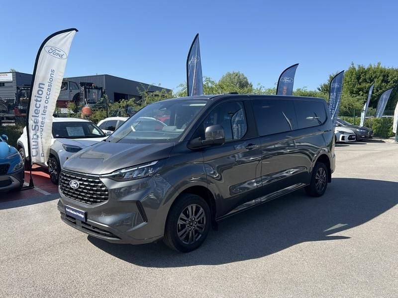 Utilisé 2024 Ford Tourneo Titanium | 54 499 € - Image 1/4