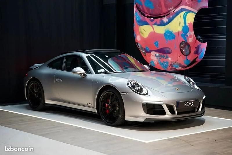 Gris Occasion 2018 Porsche 911 Carrera 4 GTS Coupé | 139 980 € (Bon prix) - Image 1/4