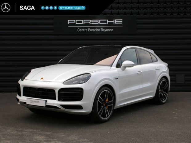 Blanc Utilisé 2022 Porsche Cayenne Turbo S SUV | 132 800 € (Prix juste) - Image 1/4