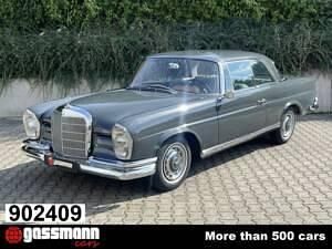 Gris Utilisé 1962 Mercedes 220 SE Coupé | 79 000 € - Image 1/4