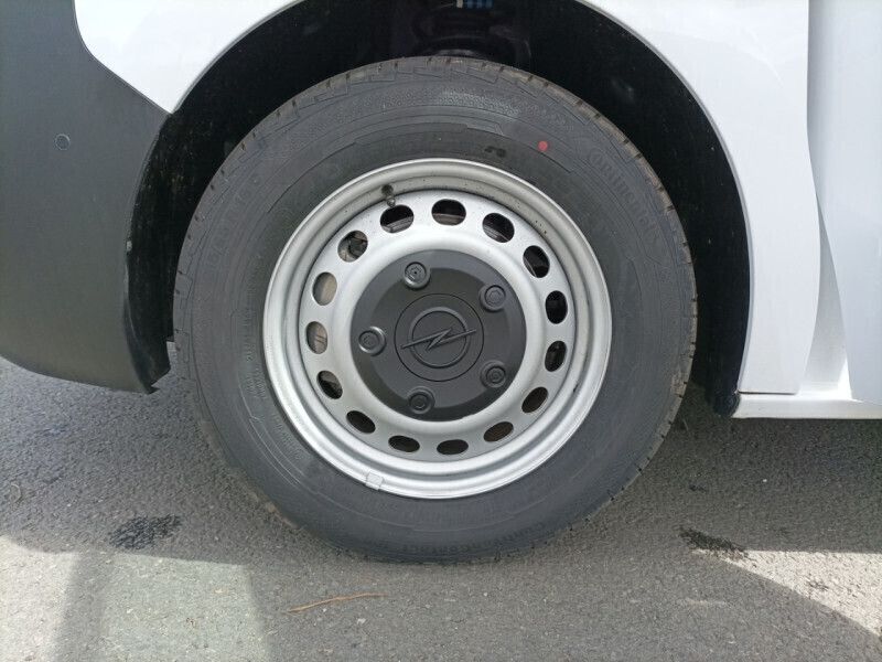 Image 3/4