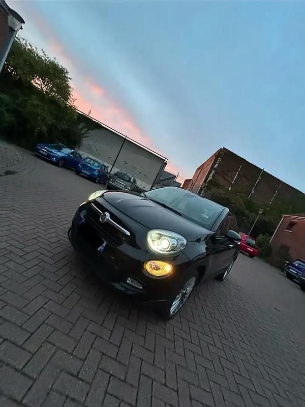 Utilisé 2018 Fiat 500X Collezione SUV | 11 990 € (Bon prix) - Image 1/4