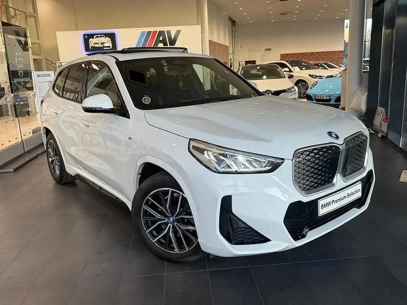 Blanc Occasion 2024 BMW iX1 M Sport SUV | 33 990 € (Prix cher) - Image 1/4