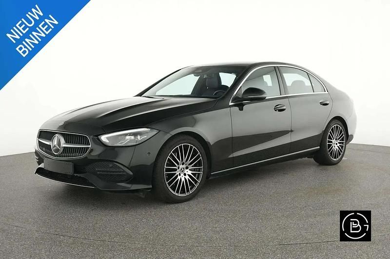Noir Occasion 2024 Mercedes C200 Luxury Berline | 36 990 € (Prix juste) - Image 1/4