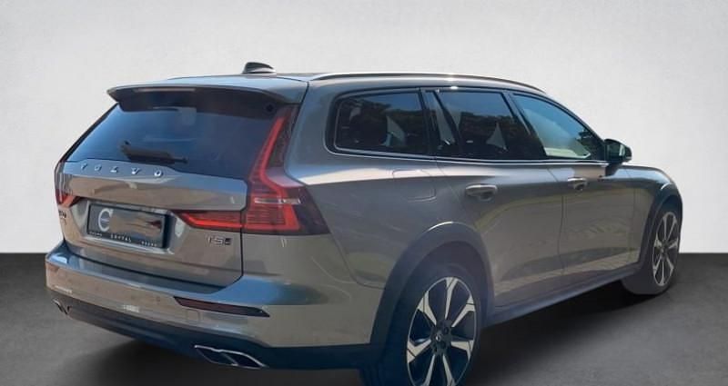 Occasion Volvo V60 CC 250 ch (183 kW) 2020 Gris Break