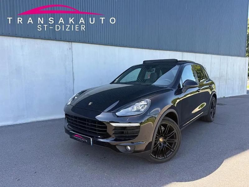 Noir Utilisé 2014 Porsche Cayenne S SUV | 31 490 € - Image 1/4