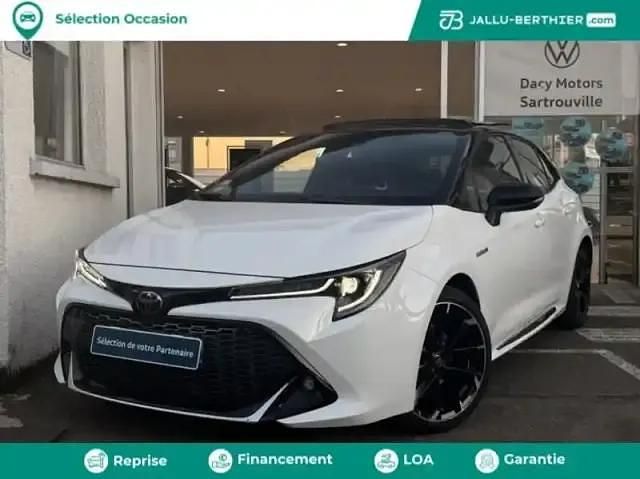 Blanc nacré Utilisé 2021 Toyota Corolla Sport Berline | 21 490 € - Image 1/4