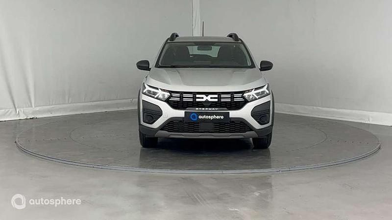 Occasion Dacia Sandero Essentiel 92 ch (67 kW) 2023 Gris Berline