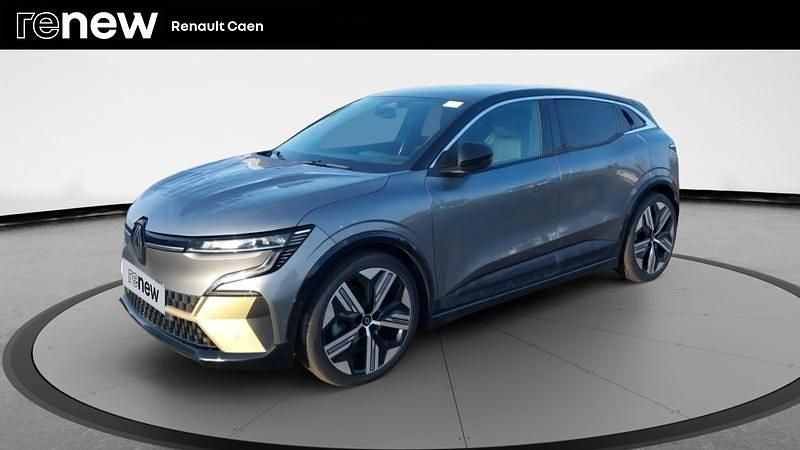 Gris Utilisé 2023 Renault Mégane Iconic Berline | 26 590 € (Prix juste) - Image 1/4