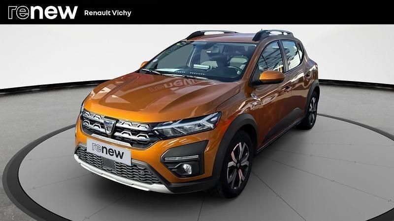 Orange Utilisé 2023 Dacia Sandero Comfort Citadine | 15 490 € (Prix juste) - Image 1/4