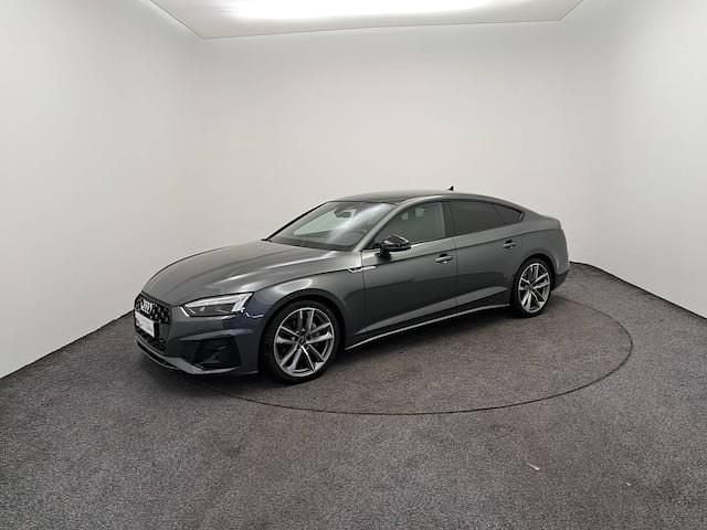 Gris daytona nacré Utilisé 2023 Audi A5 Sportback S-Line | 48 690 € (Prix cher) - Image 1/4