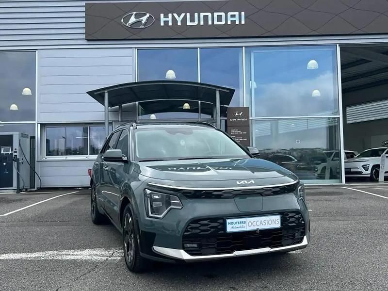 Vert Utilisé 2023 Kia e-Niro Premium SUV | 24 990 € (Bon prix) - Image 1/4