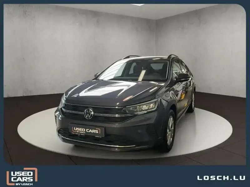 Gris Utilisé 2024 VW Taigo Life SUV | 22 553 € (Prix juste) - Image 1/4