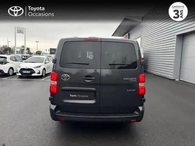 Occasion Toyota Proace Verso 100 kW (136 ch) 2024 Gris fonçé Break