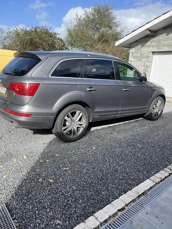 Utilisé 2010 Audi Q7 Sport SUV | 13 000 € - Image 1/4