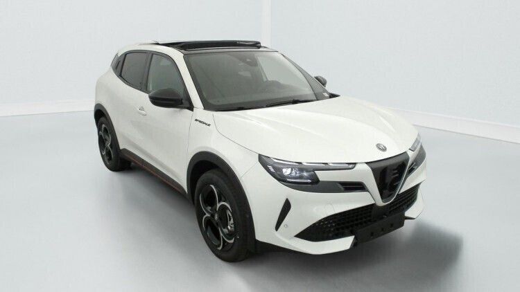 Nouvelle 2025 Alfa Romeo Junior Edizione Speciale | 30 680 € (Prix juste) - Image 1/1