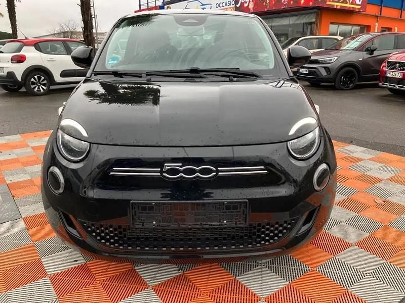 Noir Utilisé 2022 Fiat 500e Action Citadine | 10 980 € (Bon prix) - Image 1/4