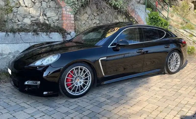Noir Utilisé 2011 Porsche Panamera Turbo Berline | 47 990 € - Image 1/4