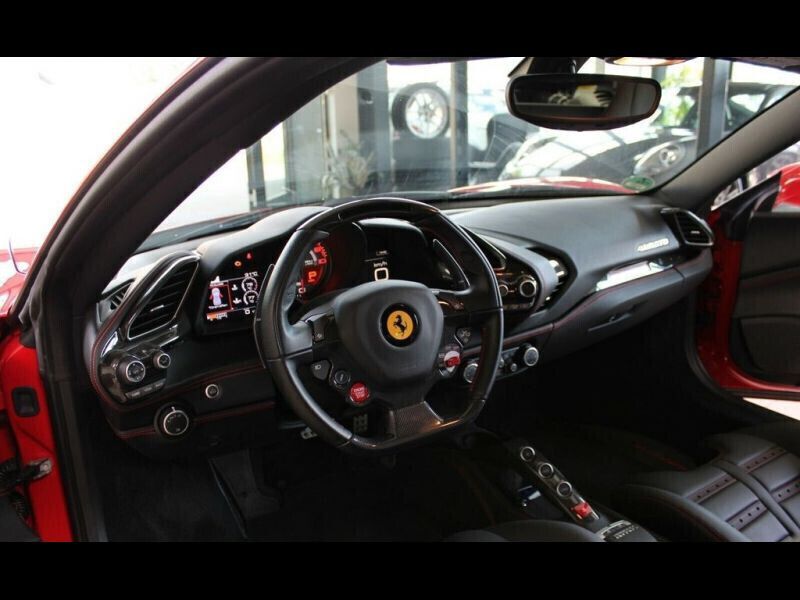 Occasion Ferrari 488 670 ch (492 kW) 2017 Rouge Cabriolet