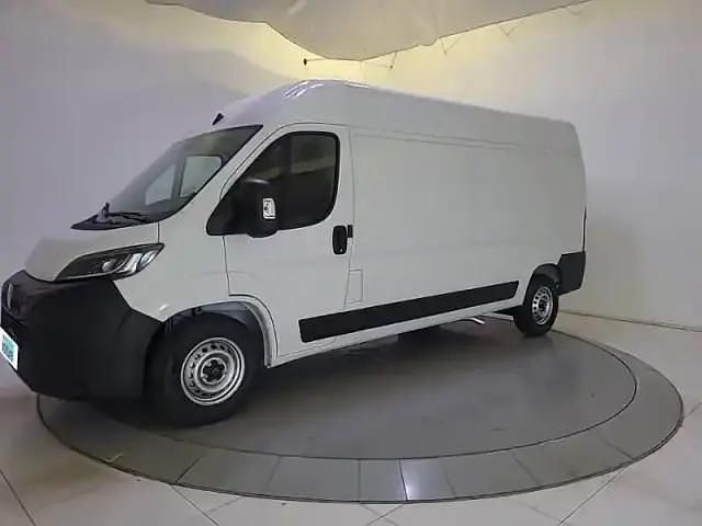 Blanc Nouvelle 2025 Peugeot Boxer S Van | 36 990 € - Image 1/4