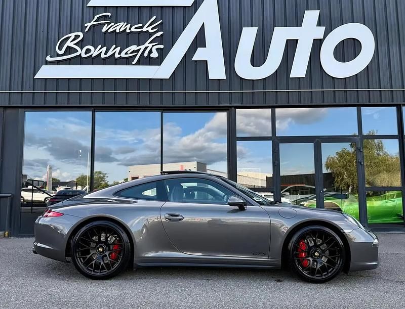 Gris Utilisé 2015 Porsche 911 Carrera GTS Coupé | 134 990 € (Prix juste) - Image 1/4