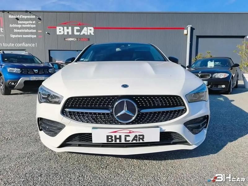 Occasion Mercedes CLA180 Shooting Brake AMG line 117 ch (86 kW) 2021 Blanc Break