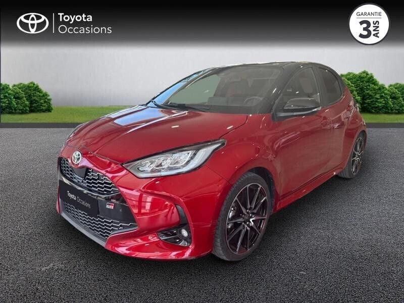 Noir Utilisé 2022 Toyota Yaris Hybrid Sport | 22 470 € (Prix juste) - Image 1/4