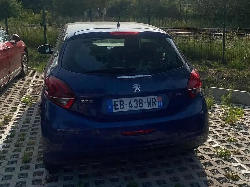 Image 2/4