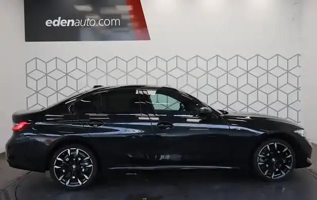 Occasion BMW 330e Comfort Edition 292 ch (214 kW) 2025 Saphirshwarz métallisé Berline