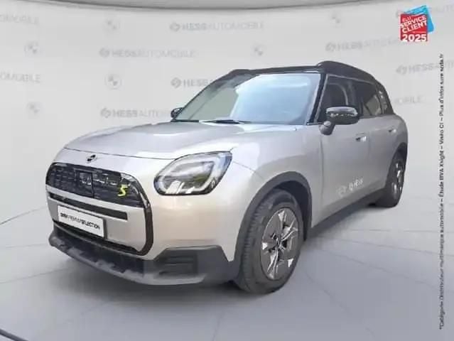 Argenté Occasion 2025 Mini Countryman Classic SUV | 45 999 € (Prix juste) - Image 1/4
