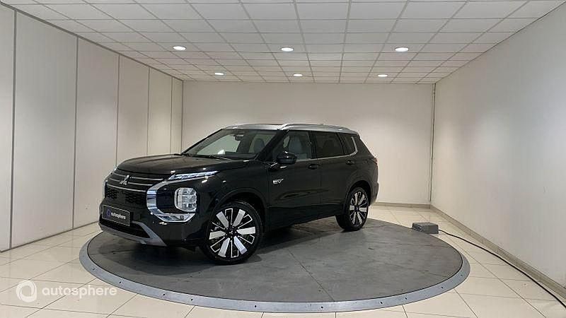 Noir Utilisé 2025 Mitsubishi Outlander P-HEV Instyle SUV | 62 810 € (Prix cher) - Image 1/4