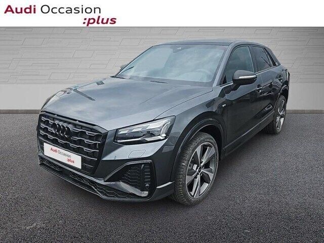 Gris daytona nacré Utilisé 2024 Audi Q2 Black Edition SUV | 44 790 € - Image 1/4
