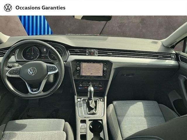 Image 2/4
